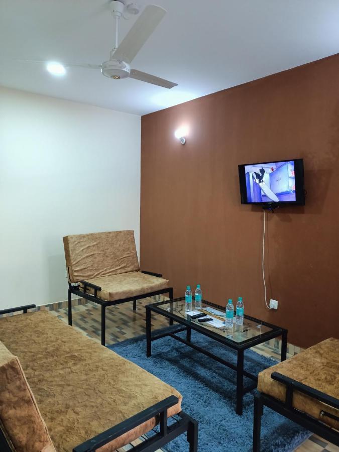 1 Bedroom Fully Furnished Luxurious Apartment Voi Town Eksteriør bilde
